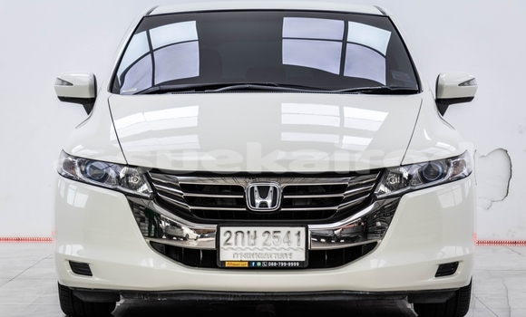 Buy Used Honda Odyssey White Car in Bangkok in Bangkok