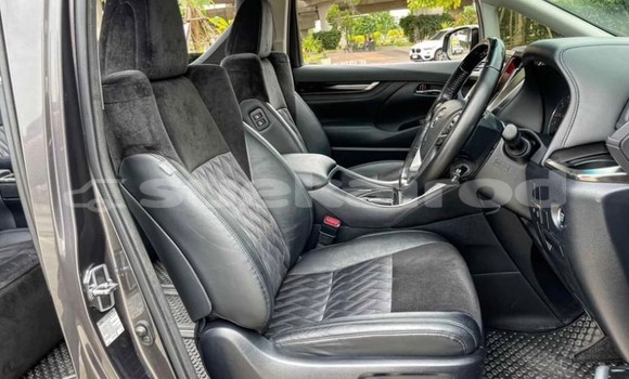 Buy Used Toyota Alphard Other Car in Bangkok in Bangkok Buy Used Toyota Alphard Other Car in Bangkok in Bangkok