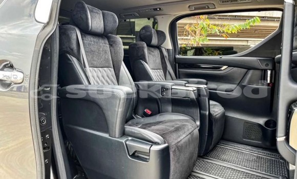 Buy Used Toyota Alphard Other Car in Bangkok in Bangkok Buy Used Toyota Alphard Other Car in Bangkok in Bangkok