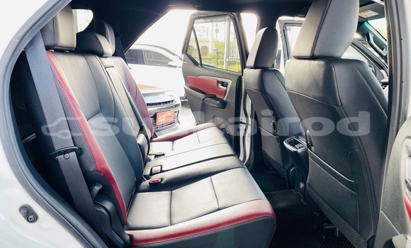 ซื้อ รถมือสอง Toyota Fortuner ขาว รถยนต์ ใน %{เมือง} ใน กรุงเทพมหานคร ซื้อ รถมือสอง Toyota Fortuner ขาว รถยนต์ ใน %{เมือง} ใน กรุงเทพมหานคร