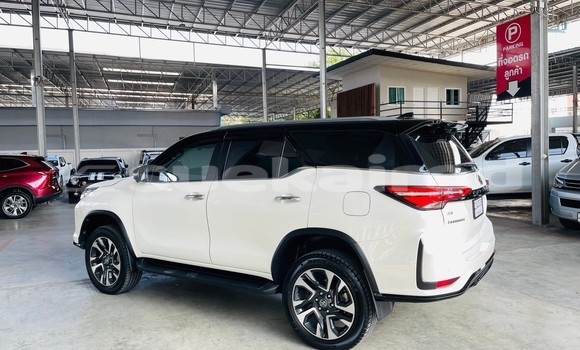 ซื้อ รถมือสอง Toyota Fortuner ขาว รถยนต์ ใน %{เมือง} ใน กรุงเทพมหานคร ซื้อ รถมือสอง Toyota Fortuner ขาว รถยนต์ ใน %{เมือง} ใน กรุงเทพมหานคร