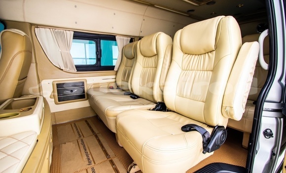 Buy Used Toyota Commuter Other Car in Bangkok in Bangkok Buy Used Toyota Commuter Other Car in Bangkok in Bangkok