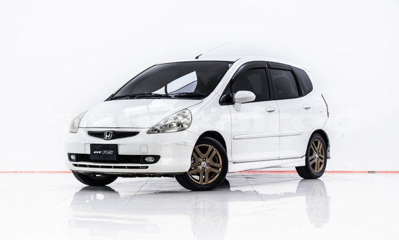 Buy Used Honda Jazz White Car in Bangkok in Bangkok Buy Used Honda Jazz White Car in Bangkok in Bangkok