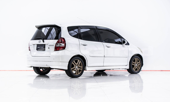 Buy Used Honda Jazz White Car in Bangkok in Bangkok Buy Used Honda Jazz White Car in Bangkok in Bangkok