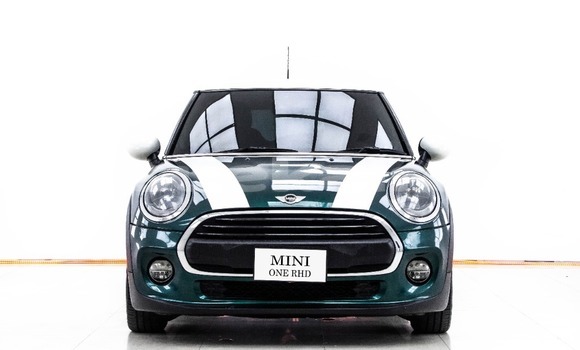 ซื้อ รถมือสอง Mini Cooper เขียว รถยนต์ ใน %{เมือง} ใน กรุงเทพมหานคร