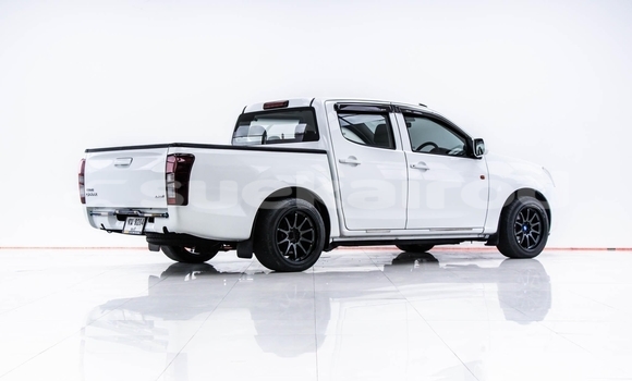 Buy Used Isuzu D-Max White Car in Bangkok in Bangkok Buy Used Isuzu D-Max White Car in Bangkok in Bangkok
