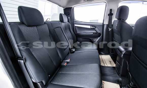 ซื้อ รถมือสอง Isuzu D-Max ขาว รถยนต์ ใน %{เมือง} ใน กรุงเทพมหานคร ซื้อ รถมือสอง Isuzu D-Max ขาว รถยนต์ ใน %{เมือง} ใน กรุงเทพมหานคร