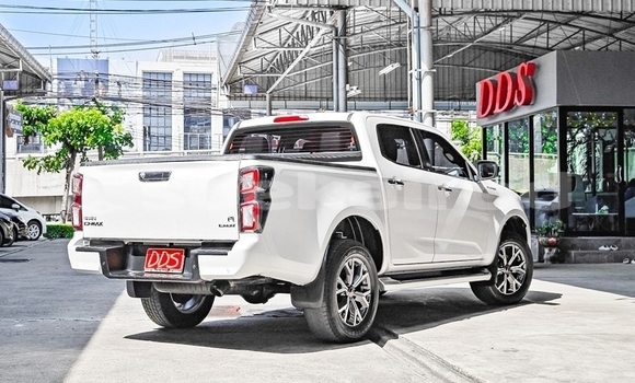ซื้อ รถมือสอง Isuzu D-Max ขาว รถยนต์ ใน %{เมือง} ใน กรุงเทพมหานคร ซื้อ รถมือสอง Isuzu D-Max ขาว รถยนต์ ใน %{เมือง} ใน กรุงเทพมหานคร