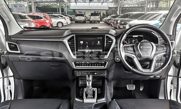 ซื้อ รถมือสอง Isuzu D-Max ขาว รถยนต์ ใน %{เมือง} ใน กรุงเทพมหานคร ซื้อ รถมือสอง Isuzu D-Max ขาว รถยนต์ ใน %{เมือง} ใน กรุงเทพมหานคร