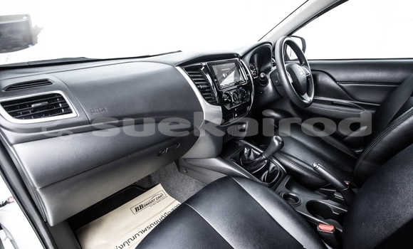 Buy Used Mitsubishi Triton White Car in Bangkok in Bangkok Buy Used Mitsubishi Triton White Car in Bangkok in Bangkok