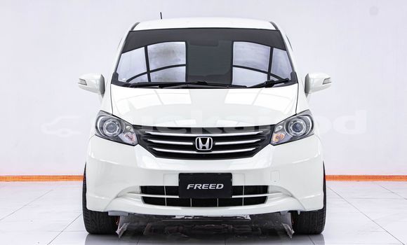 Buy Used Honda Freed White Car in Bangkok in Bangkok Buy Used Honda Freed White Car in Bangkok in Bangkok