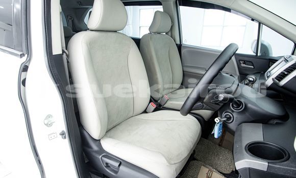 Buy Used Honda Freed White Car in Bangkok in Bangkok Buy Used Honda Freed White Car in Bangkok in Bangkok