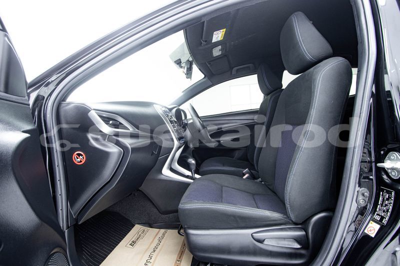 Big with watermark toyota yaris bangkok bangkok 68894