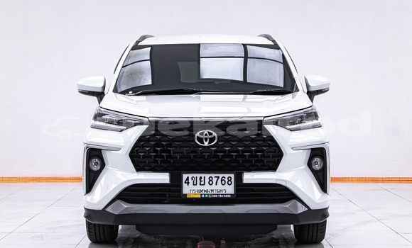 Buy Used Toyota Voltz White Car in Bangkok in Bangkok