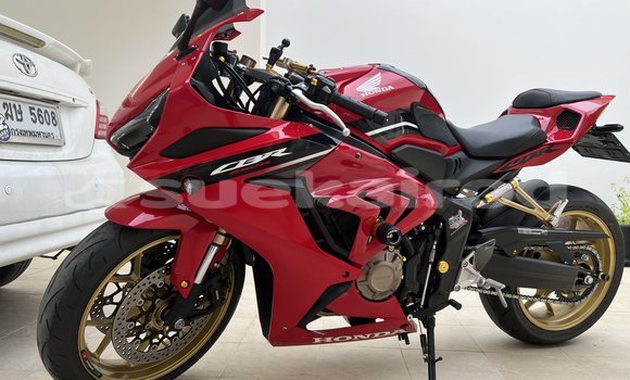 Buy Used Honda CBR Red Bike in Phetchaburi in Phetchaburi Buy Used Honda CBR Red Bike in Phetchaburi in Phetchaburi