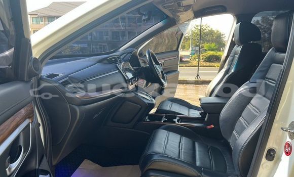 ซื้อ รถมือสอง Honda CR-V ขาว รถยนต์ ใน %{เมือง} ใน กรุงเทพมหานคร ซื้อ รถมือสอง Honda CR-V ขาว รถยนต์ ใน %{เมือง} ใน กรุงเทพมหานคร