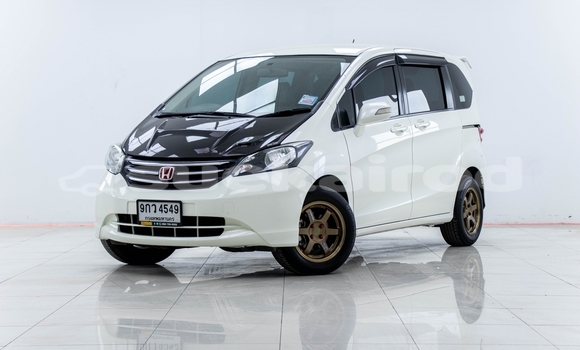 Buy Used Honda Freed White Car in Bangkok in Bangkok Buy Used Honda Freed White Car in Bangkok in Bangkok