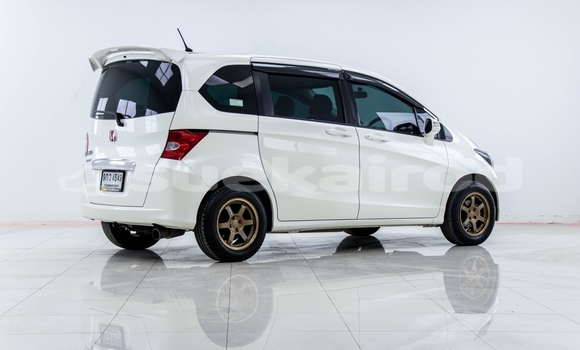 Buy Used Honda Freed White Car in Bangkok in Bangkok Buy Used Honda Freed White Car in Bangkok in Bangkok