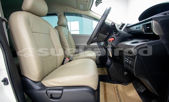 Buy Used Honda Freed White Car in Bangkok in Bangkok Buy Used Honda Freed White Car in Bangkok in Bangkok