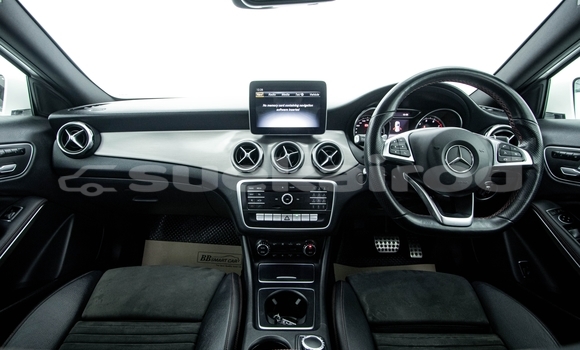 ซื้อ รถมือสอง Mercedes-Benz GLA-klasse ขาว รถยนต์ ใน %{เมือง} ใน กรุงเทพมหานคร ซื้อ รถมือสอง Mercedes-Benz GLA-klasse ขาว รถยนต์ ใน %{เมือง} ใน กรุงเทพมหานคร