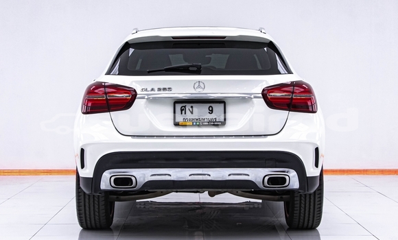 ซื้อ รถมือสอง Mercedes-Benz GLA-klasse ขาว รถยนต์ ใน %{เมือง} ใน กรุงเทพมหานคร ซื้อ รถมือสอง Mercedes-Benz GLA-klasse ขาว รถยนต์ ใน %{เมือง} ใน กรุงเทพมหานคร