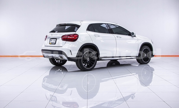 ซื้อ รถมือสอง Mercedes-Benz GLA-klasse ขาว รถยนต์ ใน %{เมือง} ใน กรุงเทพมหานคร ซื้อ รถมือสอง Mercedes-Benz GLA-klasse ขาว รถยนต์ ใน %{เมือง} ใน กรุงเทพมหานคร