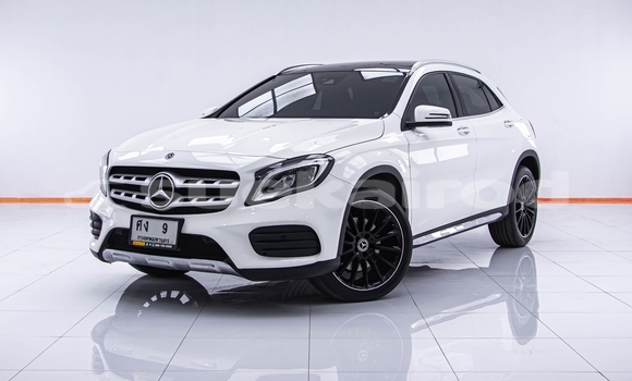 ซื้อ รถมือสอง Mercedes-Benz GLA-klasse ขาว รถยนต์ ใน %{เมือง} ใน กรุงเทพมหานคร ซื้อ รถมือสอง Mercedes-Benz GLA-klasse ขาว รถยนต์ ใน %{เมือง} ใน กรุงเทพมหานคร