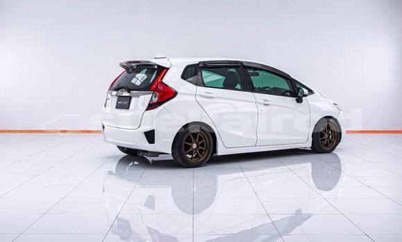Buy Used Honda Jazz White Car in Bangkok in Bangkok Buy Used Honda Jazz White Car in Bangkok in Bangkok