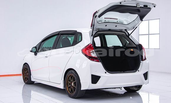 Buy Used Honda Jazz White Car in Bangkok in Bangkok Buy Used Honda Jazz White Car in Bangkok in Bangkok