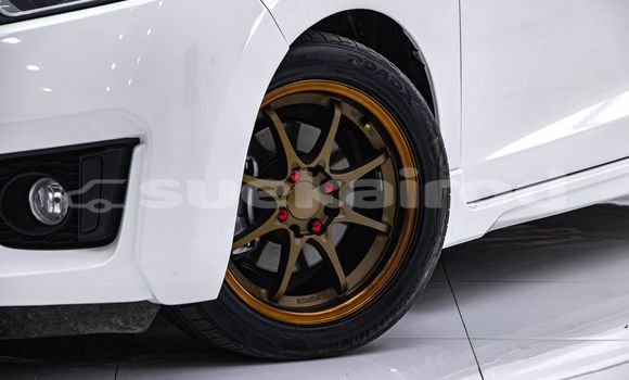 Buy Used Honda Jazz White Car in Bangkok in Bangkok Buy Used Honda Jazz White Car in Bangkok in Bangkok