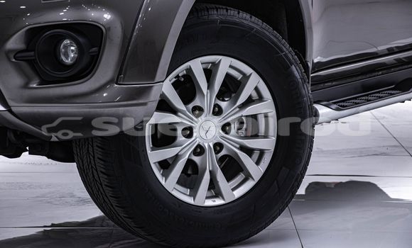 Buy Used Mitsubishi Pajero Brown Car in Bangkok in Bangkok Buy Used Mitsubishi Pajero Brown Car in Bangkok in Bangkok