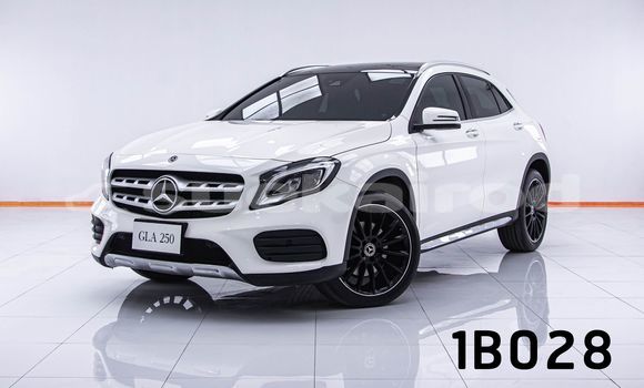 Buy Used Mercedes-Benz GLA-klasse White Car in Bangkok in Bangkok Buy Used Mercedes-Benz GLA-klasse White Car in Bangkok in Bangkok