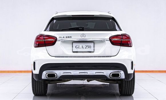 Buy Used Mercedes-Benz GLA-klasse White Car in Bangkok in Bangkok Buy Used Mercedes-Benz GLA-klasse White Car in Bangkok in Bangkok