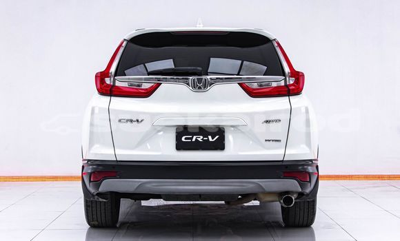 Buy Used Honda CR-V White Car in Bangkok in Bangkok Buy Used Honda CR-V White Car in Bangkok in Bangkok