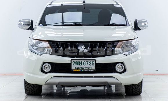 Buy Used Mitsubishi Triton White Car in Bangkok in Bangkok
