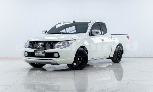 ซื้อ รถมือสอง Mitsubishi Triton ขาว รถยนต์ ใน %{เมือง} ใน กรุงเทพมหานคร ซื้อ รถมือสอง Mitsubishi Triton ขาว รถยนต์ ใน %{เมือง} ใน กรุงเทพมหานคร