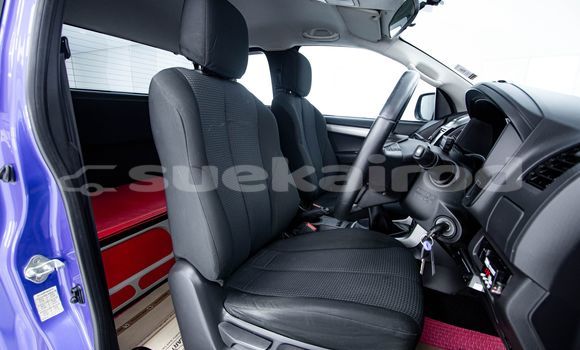 ซื้อ รถมือสอง Isuzu D-Max สีน้ำเงิน รถยนต์ ใน %{เมือง} ใน กรุงเทพมหานคร ซื้อ รถมือสอง Isuzu D-Max สีน้ำเงิน รถยนต์ ใน %{เมือง} ใน กรุงเทพมหานคร