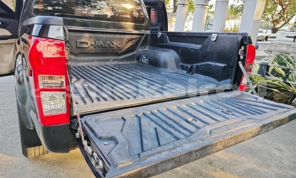 Buy Used Isuzu D-max Hi-Lander 4 dr Black Car in Bangkok in Bangkok Buy Used Isuzu D-max Hi-Lander 4 dr Black Car in Bangkok in Bangkok