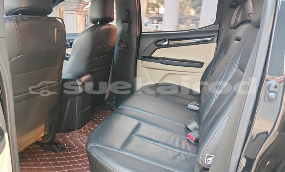 Buy Used Isuzu D-max Hi-Lander 4 dr Black Car in Bangkok in Bangkok Buy Used Isuzu D-max Hi-Lander 4 dr Black Car in Bangkok in Bangkok