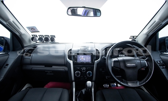 Buy Used Isuzu D-Max Blue Car in Bangkok in Bangkok Buy Used Isuzu D-Max Blue Car in Bangkok in Bangkok