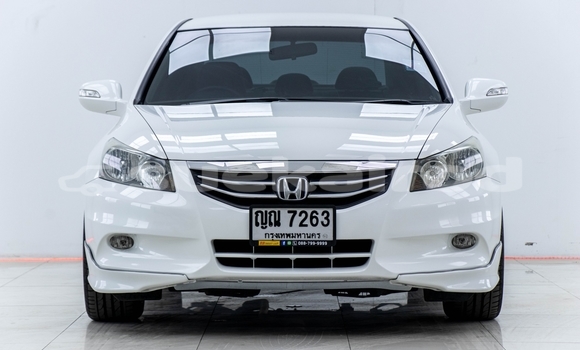 Buy Used Honda Accord White Car in Bangkok in Bangkok