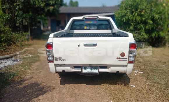 ซื้อ รถมือสอง Isuzu D-max X-Series ขาว รถยนต์ ใน %{เมือง} ใน ปราจีนบุรี