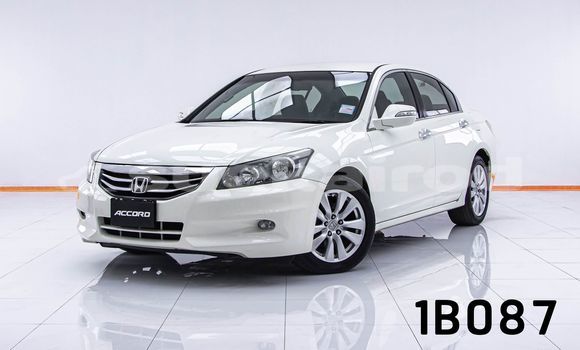 Buy Used Honda Accord White Car in Bangkok in Bangkok Buy Used Honda Accord White Car in Bangkok in Bangkok