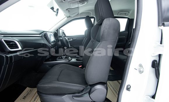 Buy Used Isuzu D-Max White Car in Bangkok in Bangkok Buy Used Isuzu D-Max White Car in Bangkok in Bangkok