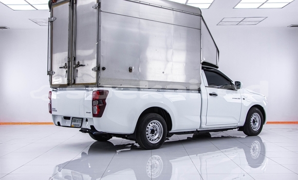 Buy Used Isuzu D-Max White Car in Bangkok in Bangkok Buy Used Isuzu D-Max White Car in Bangkok in Bangkok