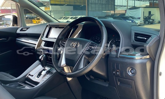 ซื้อ รถมือสอง Toyota Vellfire ขาว รถยนต์ ใน %{เมือง} ใน กรุงเทพมหานคร ซื้อ รถมือสอง Toyota Vellfire ขาว รถยนต์ ใน %{เมือง} ใน กรุงเทพมหานคร