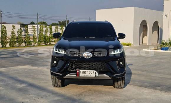 ซื้อ รถมือสอง Toyota Fortuner สีดำ รถยนต์ ใน %{เมือง} ใน กรุงเทพมหานคร