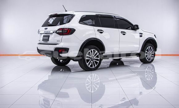 Buy Used Ford Everest White Car in Bangkok in Bangkok Buy Used Ford Everest White Car in Bangkok in Bangkok