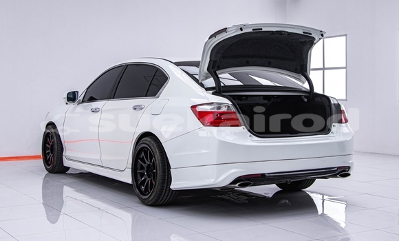 ซื้อ รถมือสอง Honda Accord ขาว รถยนต์ ใน %{เมือง} ใน กรุงเทพมหานคร ซื้อ รถมือสอง Honda Accord ขาว รถยนต์ ใน %{เมือง} ใน กรุงเทพมหานคร