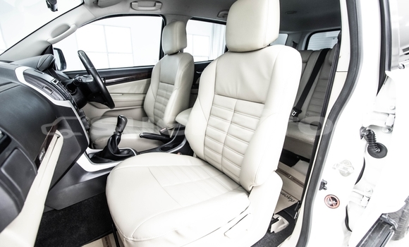 Buy Used Isuzu MU-X White Car in Bangkok in Bangkok Buy Used Isuzu MU-X White Car in Bangkok in Bangkok